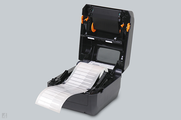 easy to use: the clamshell design of the new eXtra4 thermal transfer printer from ARGOX